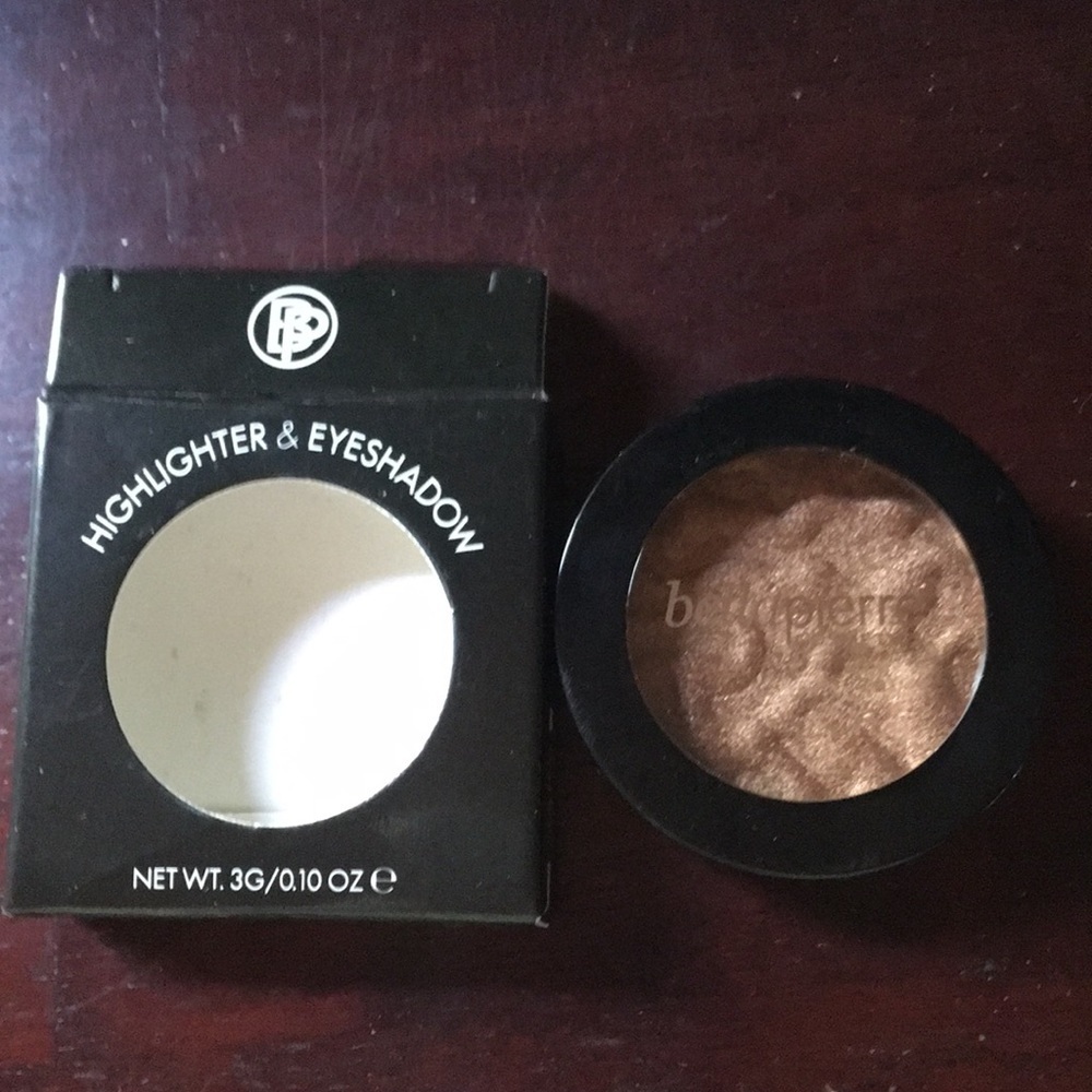 💥Bella Pierre highlighter/eyeshadow💥